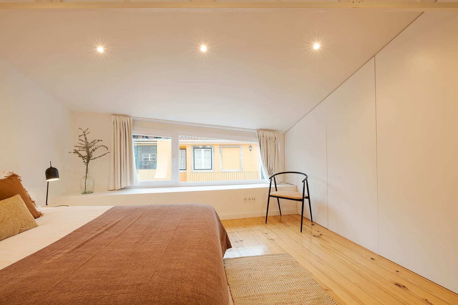 hdg-the-yellow-house-duplex-5