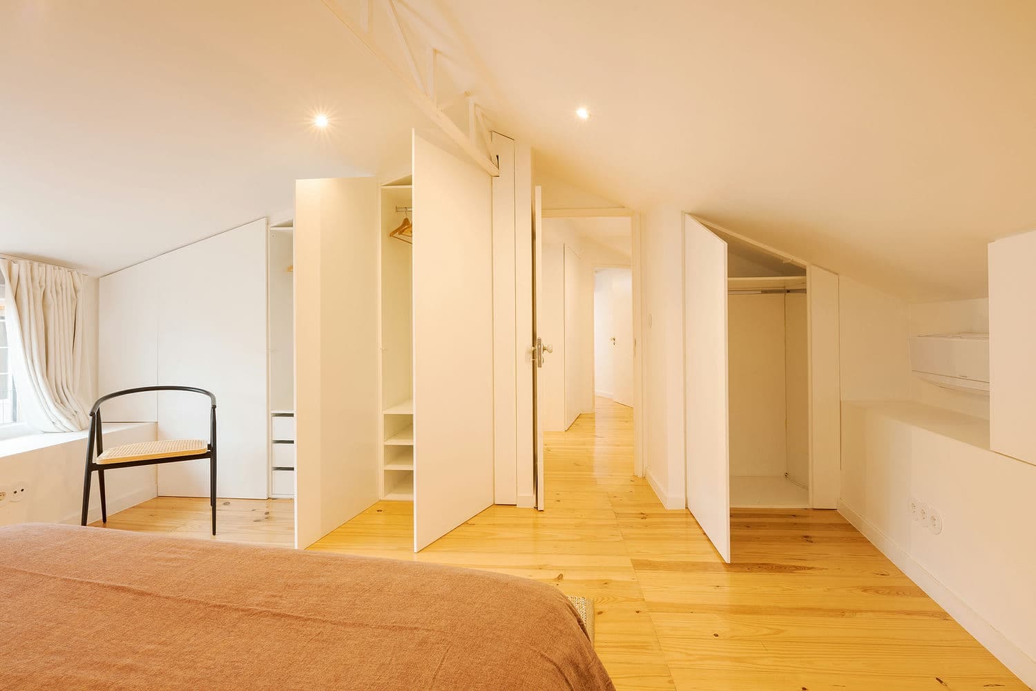 hdg-the-yellow-house-duplex-6