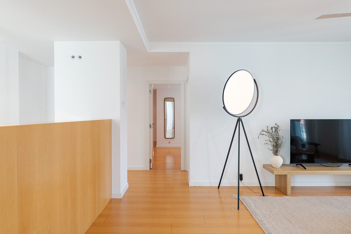 hgs-stylish-downtown-apartment-13