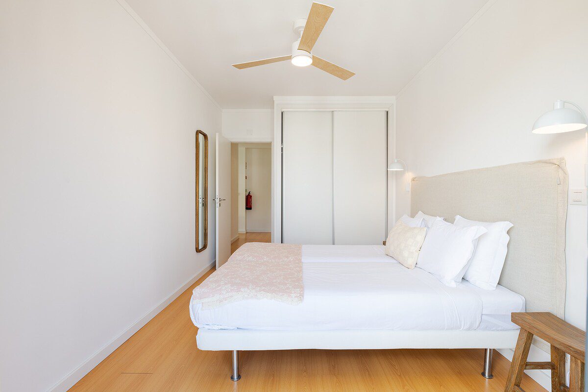 hgs-stylish-downtown-apartment-16