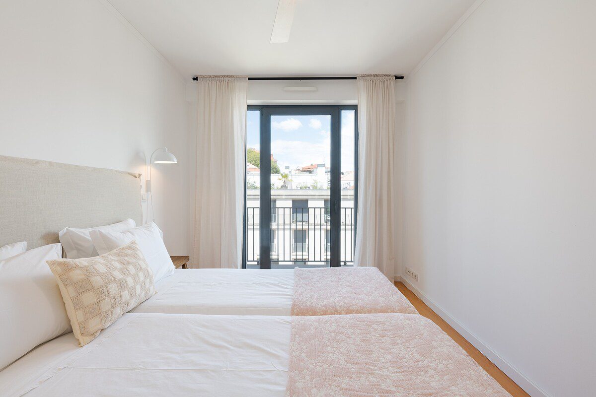 hgs-stylish-downtown-apartment-24