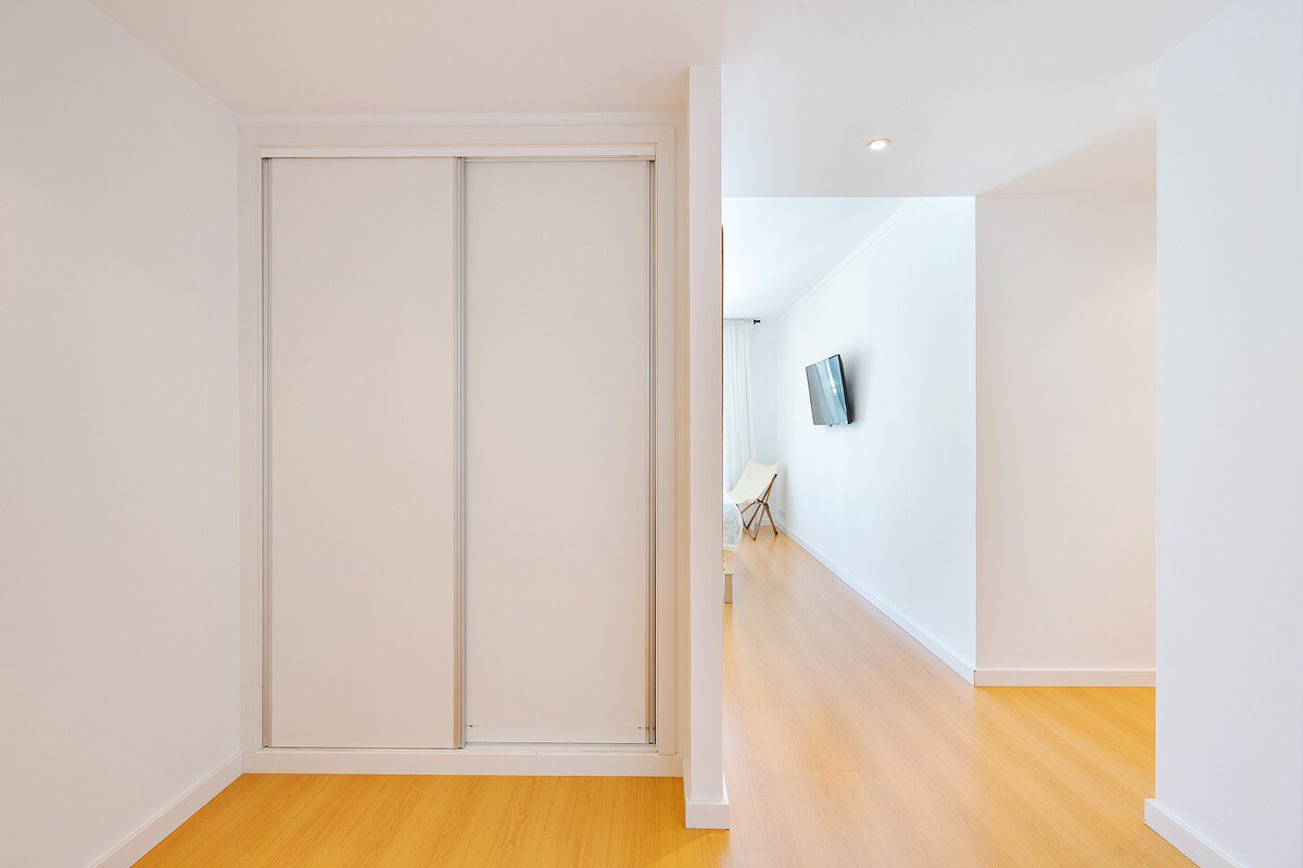 hgs-stylish-downtown-apartment-27