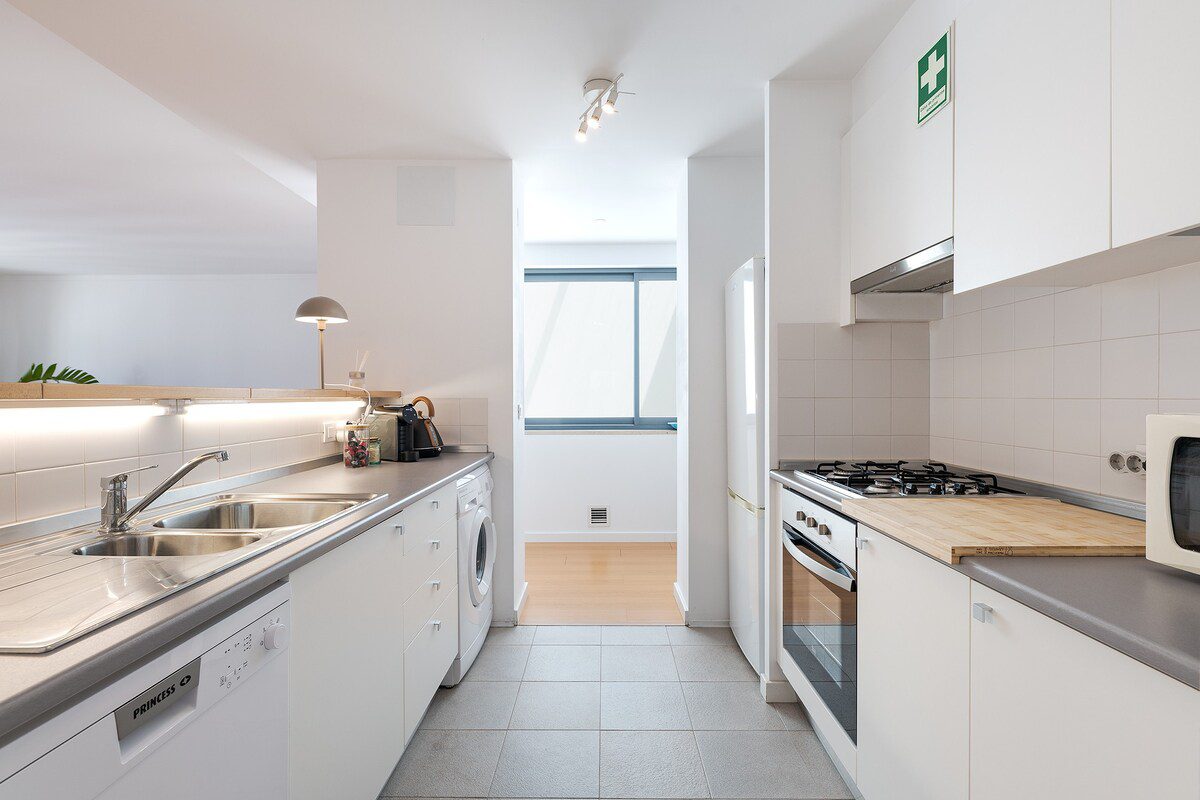 hgs-stylish-downtown-apartment-33